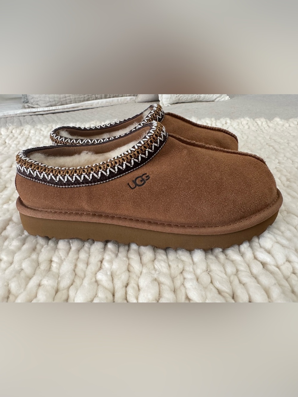 UGG Women's Tasman Slipper in Chestnut Suede - size 7